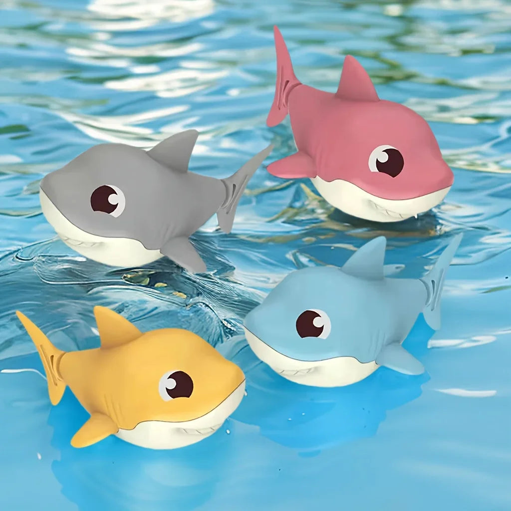 Clearance_1pc Summer hot new cartoon shark baby water play toy with wind up chain, outdoor beach toy, shower toy, bath toy_Conti
